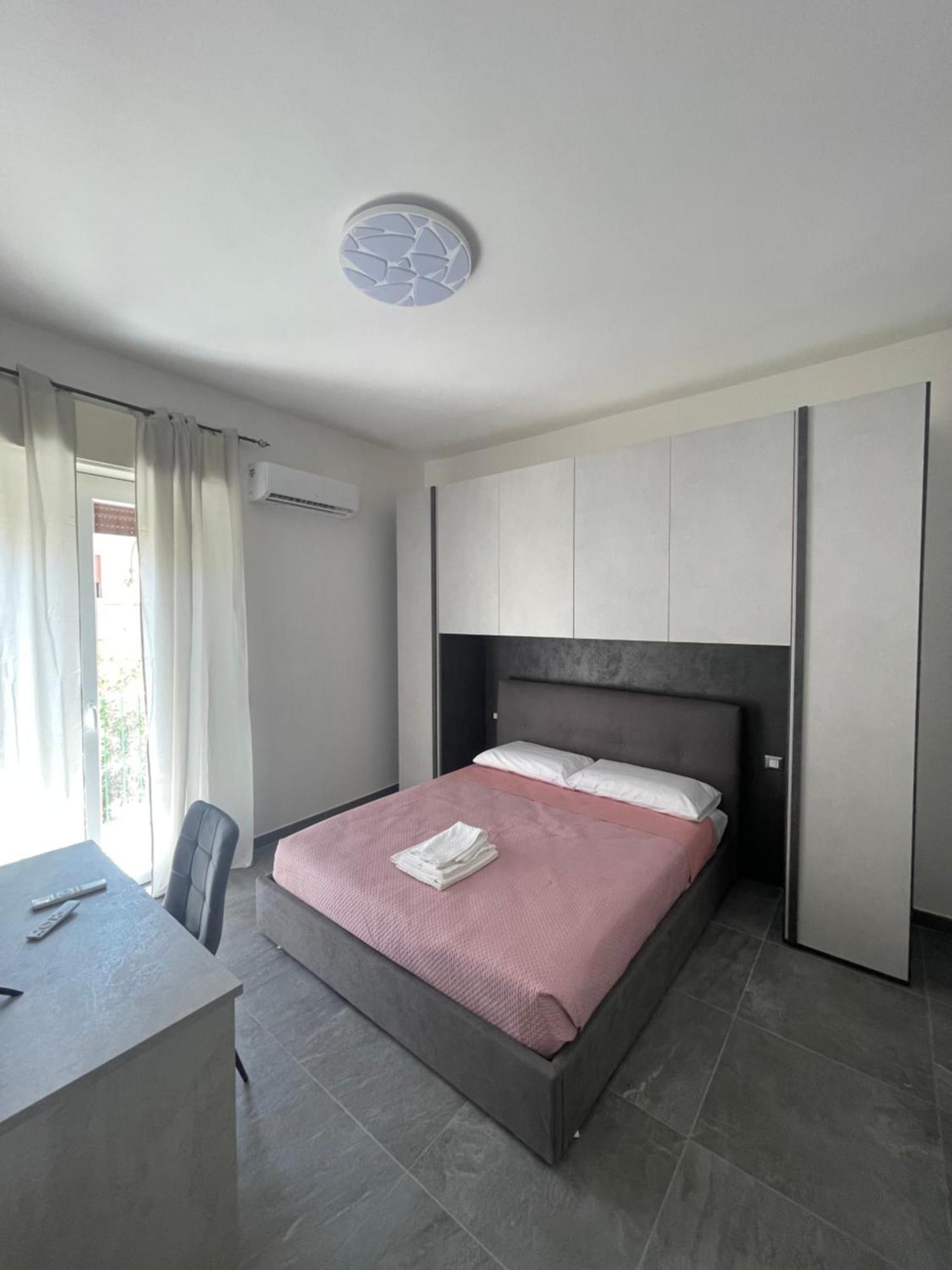 Leos Rooms Caltanissetta Eksteriør billede