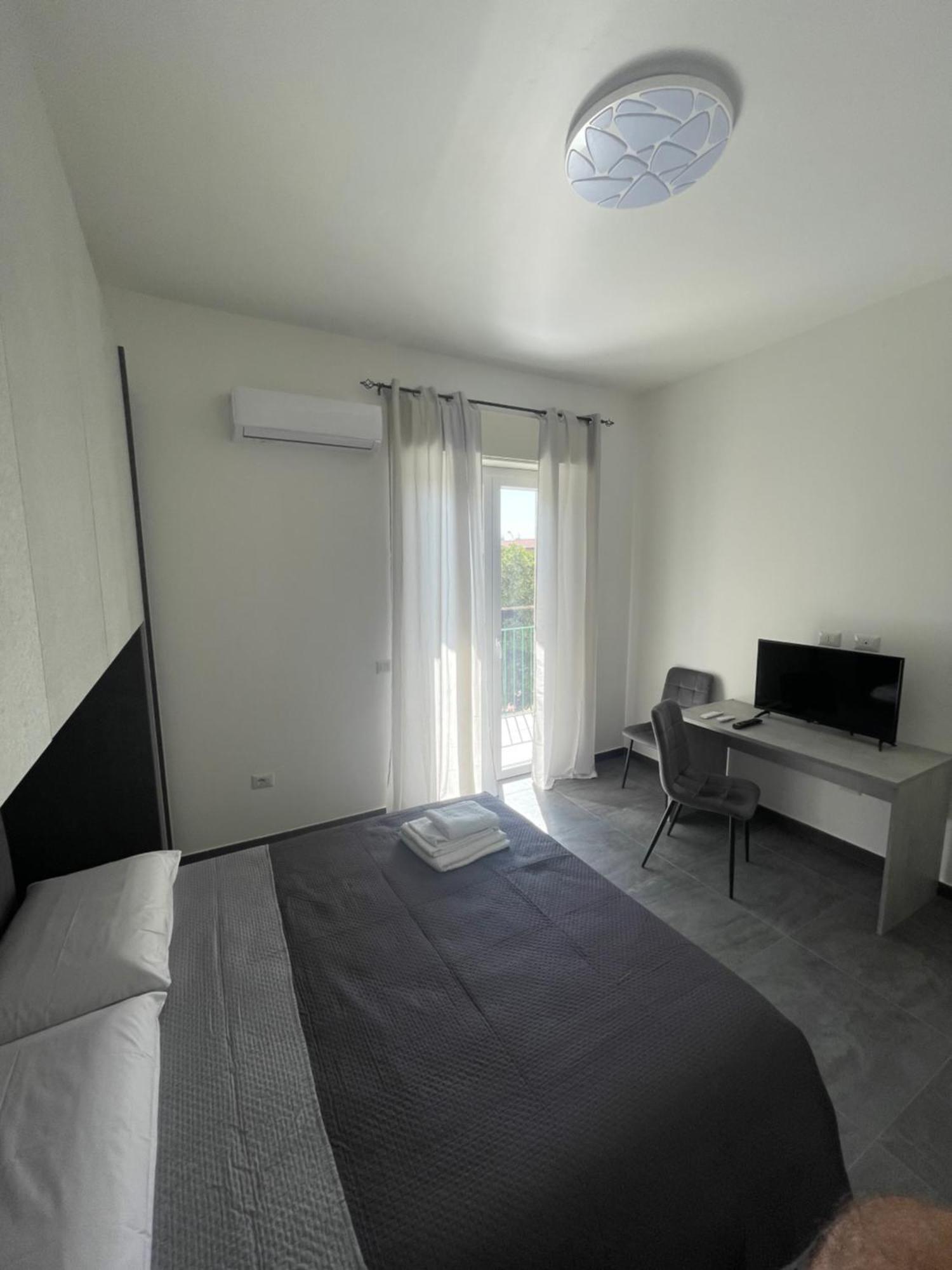 Leos Rooms Caltanissetta Eksteriør billede